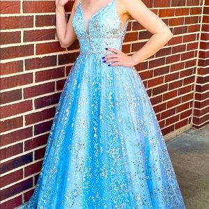Blue Prom Dress with Pockets!
